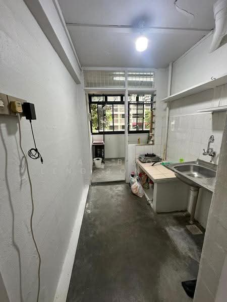 54 Lorong 5 Toa Payoh, 54 Lorong 5 Toa Payoh, Balestier / Toa Payoh, 1 Bedroom, 463 sqft, HDB Flat For Sale, by Siah Boon Leng Ronnie, 500274676 - Kitchen - PropertyGuru.com.sg