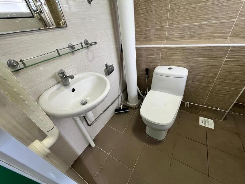 567 Choa Chu Kang Street 52, 567 Choa Chu Kang Street 52, Dairy Farm / Bukit Panjang / Choa Chu Kang, Room Rental, 150 sqft, HDB Flat For Rent, by Mohamed Ameen, 500274687 - Bathroom - PropertyGuru.com.sg