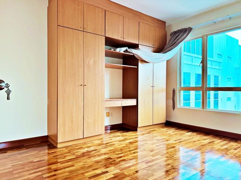 Burlington Square, 175B Bencoolen Street, Beach Road / Bugis / Rochor, 2 Bedrooms, 872 sqft, Apartment For Rent, by Leon Loke (骆德良), 500274698 - Bedroom - PropertyGuru.com.sg
