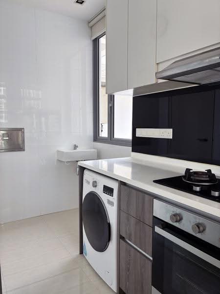 Woodhaven, 71 Woodgrove Avenue, Admiralty / Woodlands, 3 Bedrooms, 1,119 sqft, Condominium For Sale, by Michael Tan, 500274701 - Kitchen - PropertyGuru.com.sg