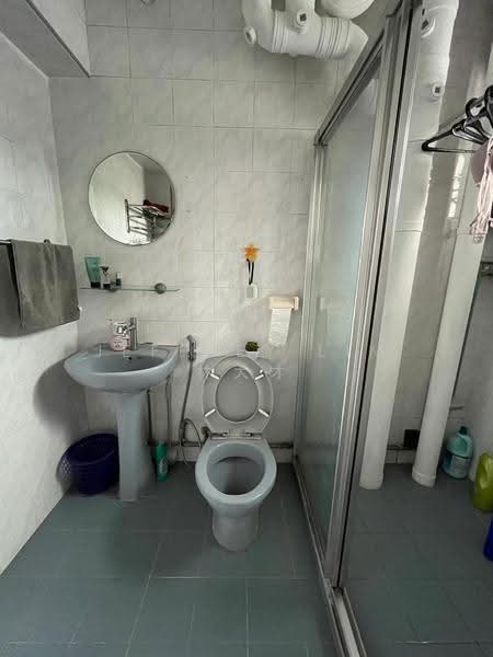 544250, Compassvale Street, Room Rental, 130 sqft, HDB Flat For Rent, by Jeffrey Lim 林大才, 500274711 - Bathroom - PropertyGuru.com.sg