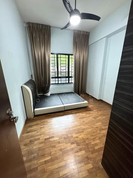 Woodsvale, 3 Woodlands Drive 72, Admiralty / Woodlands, 3 Bedrooms, 1,496 sqft, Condominium For Sale, by Lavonne Ong 王慧丽, 500274718 - Bedroom - PropertyGuru.com.sg
