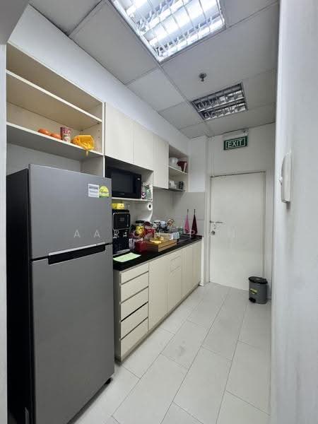 Low Price flexible rent & terms, Macpherson / Potong Pasir, 2,925 sqft, Light Industrial (B1) For Rent, by Aaron Pan, 500274729 - Kitchen - CommercialGuru.com.sg