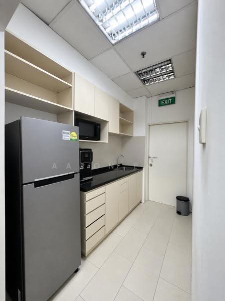 Low Price flexible rent & terms, Macpherson / Potong Pasir, 2,925 sqft, Light Industrial (B1) For Rent, by Aaron Pan, 500274729 - Kitchen - CommercialGuru.com.sg