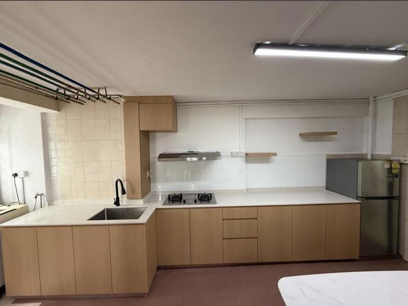 12 Marsiling Lane, 12 Marsiling Lane, Admiralty / Woodlands, 2 Bedrooms, 800 sqft, HDB Flat For Rent, by Ng Kang Seng, 500274735 - Kitchen - PropertyGuru.com.sg