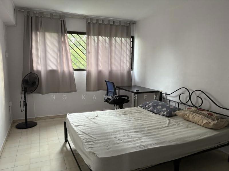 12 Marsiling Lane, 12 Marsiling Lane, Admiralty / Woodlands, 2 Bedrooms, 800 sqft, HDB Flat For Rent, by Ng Kang Seng, 500274735 - Bedroom - PropertyGuru.com.sg