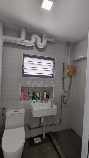 760 Choa Chu Kang North 5, 760 Choa Chu Kang North 5, Dairy Farm / Bukit Panjang / Choa Chu Kang, 3 Bedrooms, 1,378 sqft, HDB Flat For Sale, by Ooi Yi Shah, 500274740 - Bathroom - PropertyGuru.com.sg