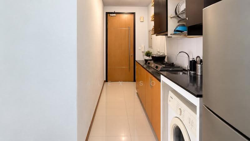 Bliss Loft, 25 Kim Keat Close, Balestier / Toa Payoh, 2 Bedrooms, 797 sqft, Condominium For Sale, by Alex So, 500274747 - Kitchen - PropertyGuru.com.sg
