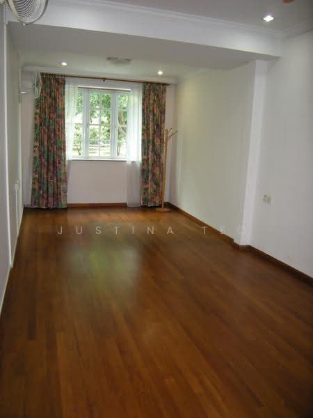 West Coast Gardens, 14 West Coast Avenue, Buona Vista / West Coast / Clementi New Town, 3 Bedrooms, 1,806 sqft, Terraced House For Sale, by Justina Teo, 500274756 - Living Room - PropertyGuru.com.sg