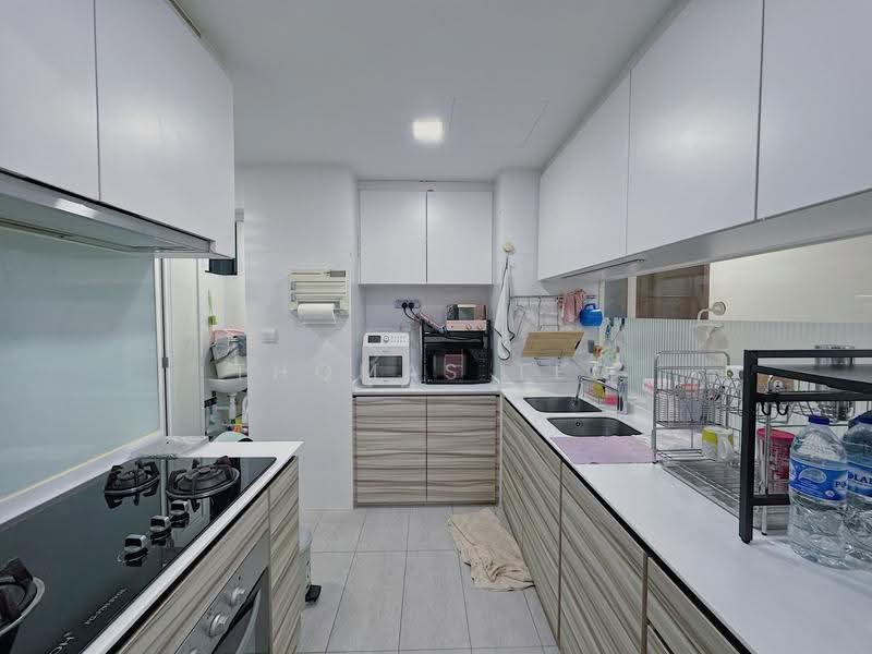 Parc Centros, 84 Punggol Central, Hougang / Punggol / Sengkang, 5 Bedrooms, 1,679 sqft, Condominium For Sale, by Thomas Teo, 500274761 - Kitchen - PropertyGuru.com.sg