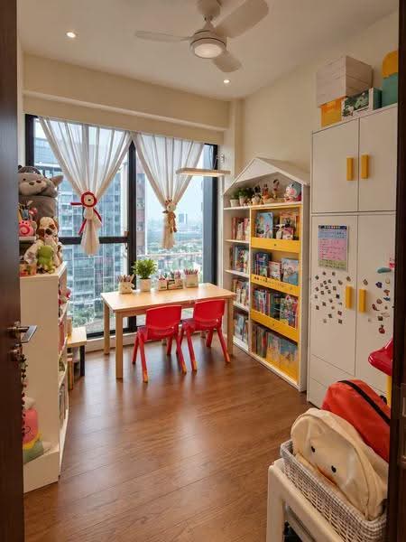 Parc Clematis, 8 Jalan Lempeng, Buona Vista / West Coast / Clementi New Town, 5 Bedrooms, 1,636 sqft, Condominium For Sale, by Vivian Zhao, 500274778 - Study - PropertyGuru.com.sg