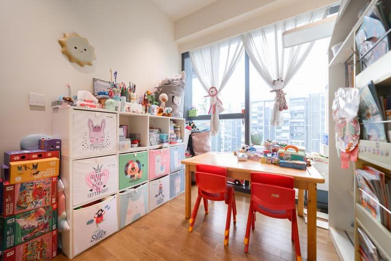 Parc Clematis, 8 Jalan Lempeng, Buona Vista / West Coast / Clementi New Town, 5 Bedrooms, 1,636 sqft, Condominium For Sale, by Vivian Zhao, 500274778 - Study - PropertyGuru.com.sg