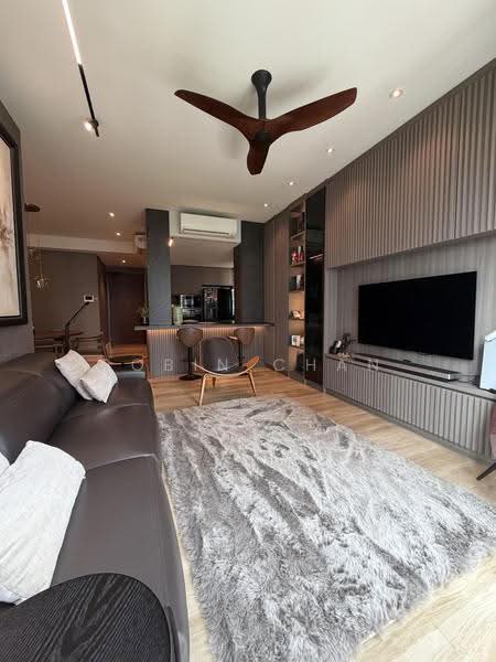 Tanglin View, 156 Prince Charles Crescent, Alexandra / Commonwealth, 3 Bedrooms, 1,152 sqft, Condominium For Sale, by Robin Chan, 500274790 - Living Room - PropertyGuru.com.sg