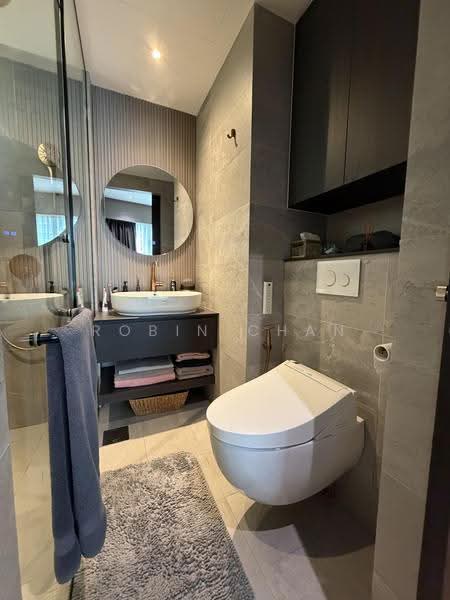 Tanglin View, 156 Prince Charles Crescent, Alexandra / Commonwealth, 3 Bedrooms, 1,152 sqft, Condominium For Sale, by Robin Chan, 500274790 - Bathroom - PropertyGuru.com.sg