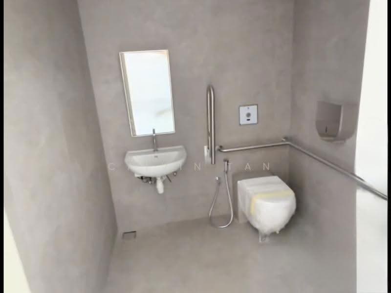 F&B SPACE FOR RENT @ DICKSON ROAD, Farrer Park / Serangoon Rd, 2,245 sqft, Food & Beverage For Rent, by Calvin Tan, 500274797 - Bathroom - CommercialGuru.com.sg