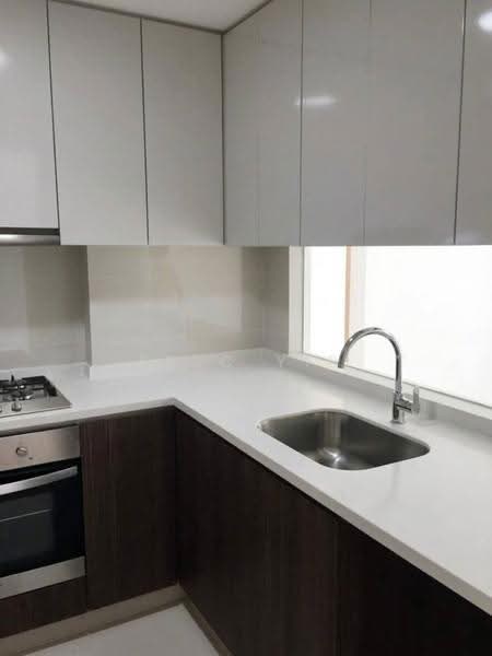 La Fiesta, 64 Sengkang Square, Hougang / Punggol / Sengkang, 2 Bedrooms, 732 sqft, Condominium For Sale, by Eric Yip, 500274798 - Kitchen - PropertyGuru.com.sg