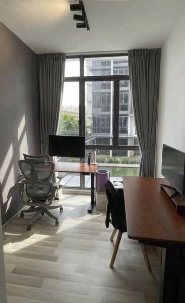 La Fiesta, 64 Sengkang Square, Hougang / Punggol / Sengkang, 2 Bedrooms, 732 sqft, Condominium For Sale, by Eric Yip, 500274798 - Study - PropertyGuru.com.sg