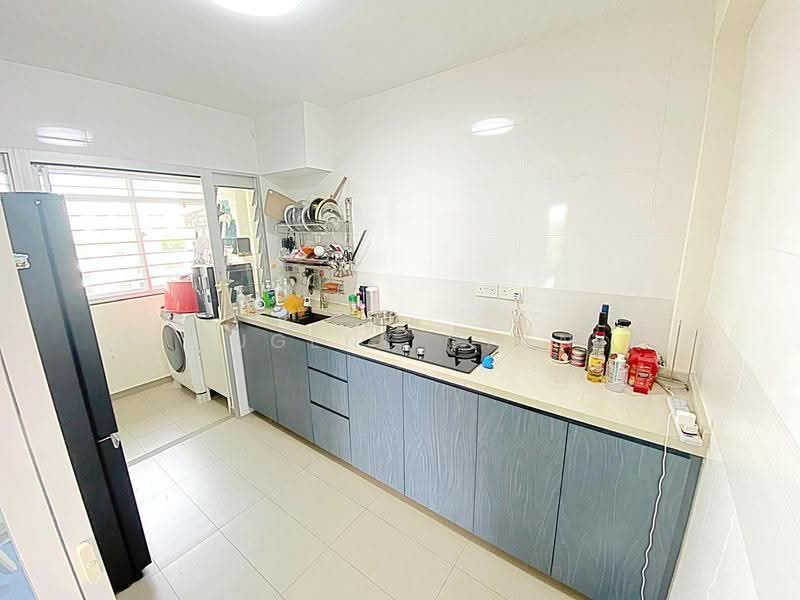 811B Choa Chu Kang Avenue 7, 811B Choa Chu Kang Avenue 7, Dairy Farm / Bukit Panjang / Choa Chu Kang, 3 Bedrooms, 1,001 sqft, HDB Flat For Rent, by Eugene Chen, 500274810 - Kitchen - PropertyGuru.com.sg