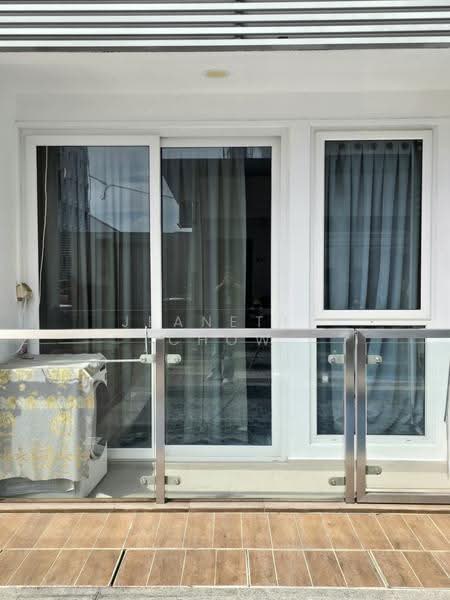 Le Regal, 340 Geylang Road, Eunos / Geylang / Paya Lebar, 1 Bedroom, 366 sqft, Apartment For Sale, by Jeanette CHOW, 500274811 - Balcony - PropertyGuru.com.sg