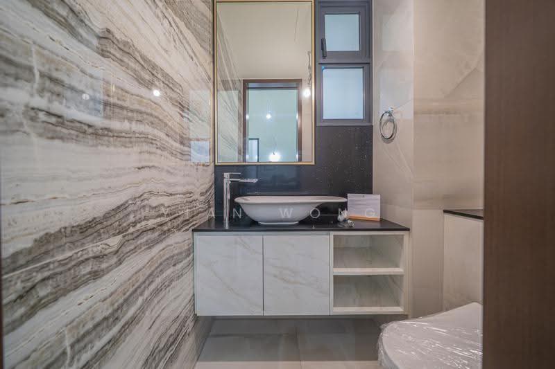 SUPER CHEAP BRAND NEW SEMI D IN D28, Seletar / Yio Chu Kang, 5 Bedrooms, 3,929 sqft, Cluster House For Sale, by Yian Wong, 500274814 - Bathroom - PropertyGuru.com.sg
