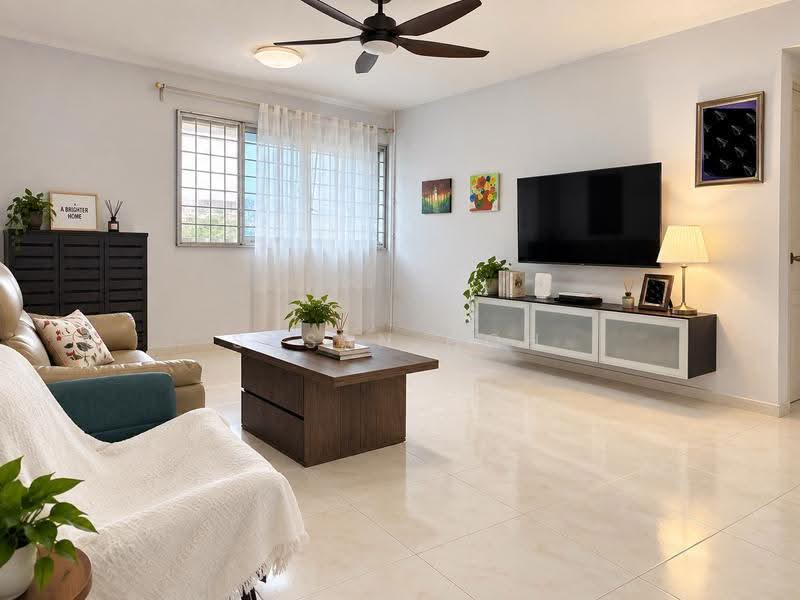 573 Ang Mo KIo Avenue 3, , 3 Bedrooms, 990 sqft, HDB Flat For Sale, by Susan Goh, 500274815 - Living Room - PropertyGuru.com.sg