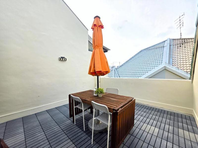 Kew Gate, Limau Garden, Bedok / Upper East Coast, 5 Bedrooms, 2,454 sqft, Cluster House For Sale, by Eric Wong, 500274836 - Roof Terrace - PropertyGuru.com.sg
