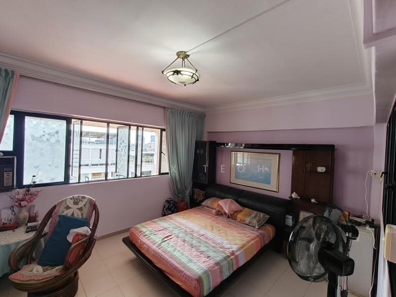 221 Bukit Batok East Avenue 3, 221 Bukit Batok East Avenue 3, Dairy Farm / Bukit Panjang / Choa Chu Kang, 4 Bedrooms, 1,604 sqft, HDB Flat For Sale, by Alex Teoh, 500274840 - Bedroom - PropertyGuru.com.sg
