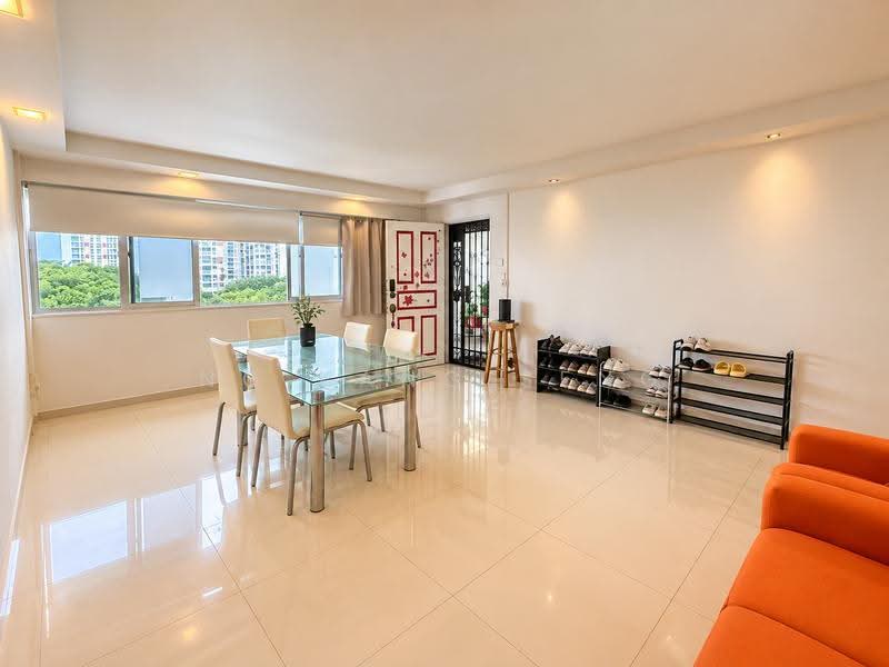 220 Lorong 8 Toa Payoh, 220 Lorong 8 Toa Payoh, Balestier / Toa Payoh, 3 Bedrooms, 882 sqft, HDB Flat For Rent, by Ng Kang Seng, 500274841 - Dining Room - PropertyGuru.com.sg