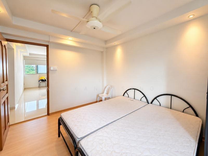 220 Lorong 8 Toa Payoh, 220 Lorong 8 Toa Payoh, Balestier / Toa Payoh, 3 Bedrooms, 882 sqft, HDB Flat For Rent, by Ng Kang Seng, 500274841 - Bedroom - PropertyGuru.com.sg