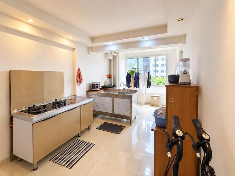 220 Lorong 8 Toa Payoh, 220 Lorong 8 Toa Payoh, Balestier / Toa Payoh, 3 Bedrooms, 882 sqft, HDB Flat For Rent, by Ng Kang Seng, 500274841 - Kitchen - PropertyGuru.com.sg