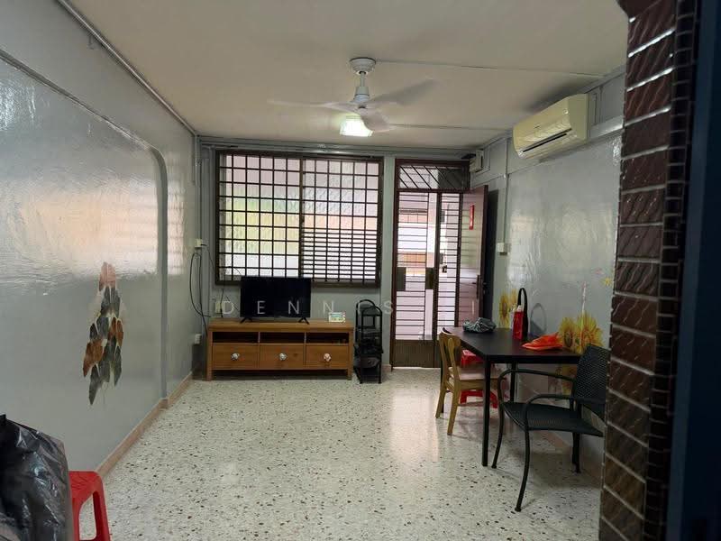 206 Serangoon Central, 206 Serangoon Central, Hougang / Punggol / Sengkang, 2 Bedrooms, 688 sqft, HDB Flat For Sale, by Dennis Li, 500274843 - Living Room - PropertyGuru.com.sg