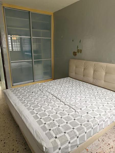 206 Serangoon Central, 206 Serangoon Central, Hougang / Punggol / Sengkang, 2 Bedrooms, 688 sqft, HDB Flat For Sale, by Dennis Li, 500274843 - Bedroom - PropertyGuru.com.sg