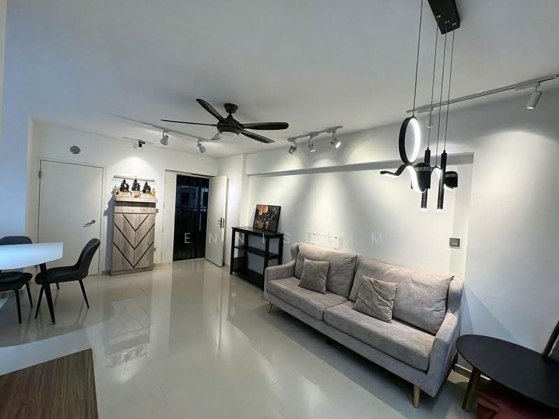 436B Fernvale Road, 436B Fernvale Road, Seletar / Yio Chu Kang, 3 Bedrooms, 1,033 sqft, HDB Flat For Sale, by Dennis Lim, 500274846 - Living Room - PropertyGuru.com.sg
