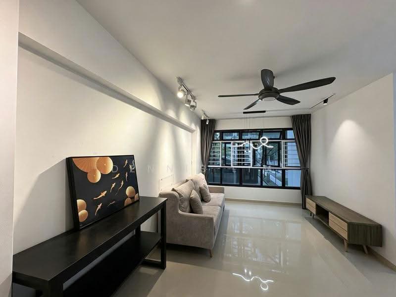 436B Fernvale Road, 436B Fernvale Road, Seletar / Yio Chu Kang, 3 Bedrooms, 1,033 sqft, HDB Flat For Sale, by Dennis Lim, 500274846 - Living Room - PropertyGuru.com.sg
