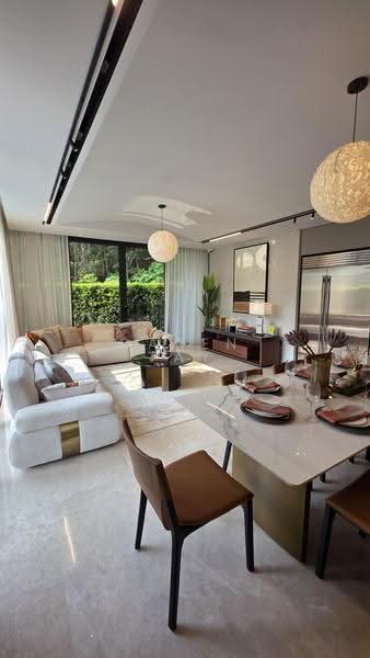 Villas @ Greenbank Park, 52 Greenbank Park, Clementi Park / Upper Bukit Timah, 5 Bedrooms, 5,446 sqft, Semi-Detached House For Sale, by Daren Tay, 500274868 - Living Room - PropertyGuru.com.sg
