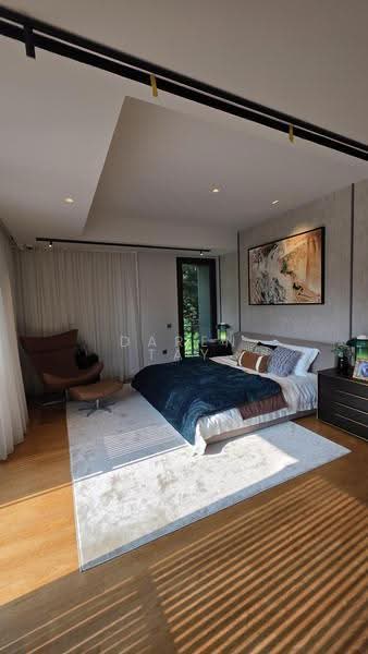 Villas @ Greenbank Park, 52 Greenbank Park, Clementi Park / Upper Bukit Timah, 5 Bedrooms, 5,446 sqft, Semi-Detached House For Sale, by Daren Tay, 500274868 - Master Bedroom - PropertyGuru.com.sg