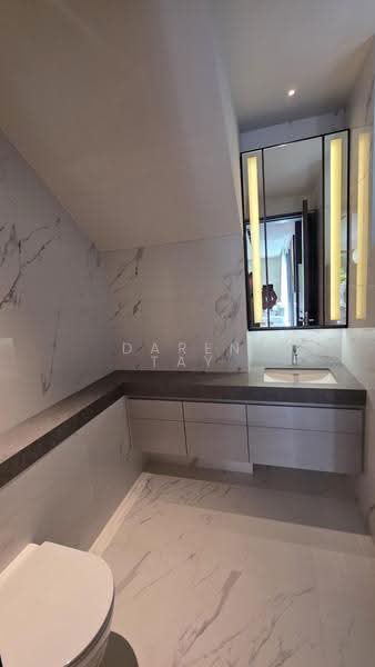 Villas @ Greenbank Park, 52 Greenbank Park, Clementi Park / Upper Bukit Timah, 5 Bedrooms, 5,446 sqft, Semi-Detached House For Sale, by Daren Tay, 500274868 - Powder room - PropertyGuru.com.sg