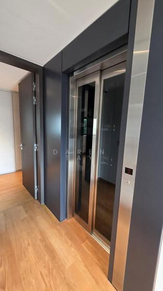 Villas @ Greenbank Park, 52 Greenbank Park, Clementi Park / Upper Bukit Timah, 5 Bedrooms, 5,446 sqft, Semi-Detached House For Sale, by Daren Tay, 500274868 - Private Lift - PropertyGuru.com.sg