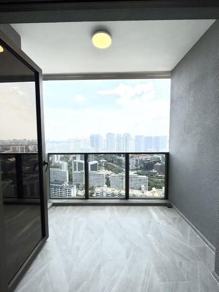 The Landmark, 173 Chin Swee Road, Alexandra / Commonwealth, 2 Bedrooms, 678 sqft, Condominium For Rent, by Roger Er, 500274874 - Balcony - PropertyGuru.com.sg