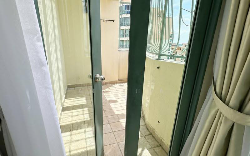 Yew Mei Green, 50 Choa Chu Kang North 6, Dairy Farm / Bukit Panjang / Choa Chu Kang, Room Rental, 90 sqft, Condominium For Rent, by Ann Chua, 500274885 - Balcony - PropertyGuru.com.sg