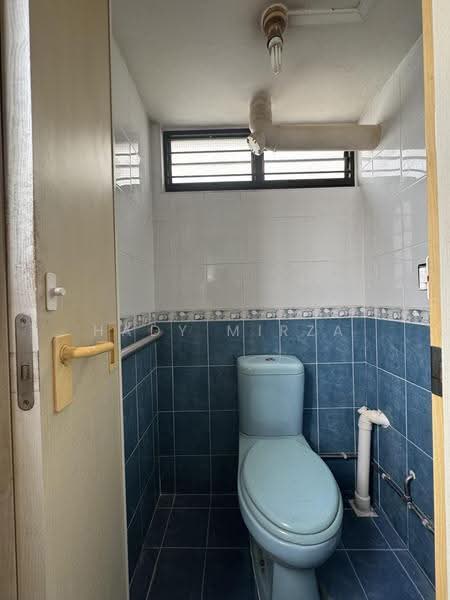 187 Boon Lay Avenue, 187 Boon Lay Avenue, Boon Lay / Jurong / Tuas, 2 Bedrooms, 527 sqft, HDB Flat For Sale, by Hady Mirza, 500274889 - Bathroom - PropertyGuru.com.sg