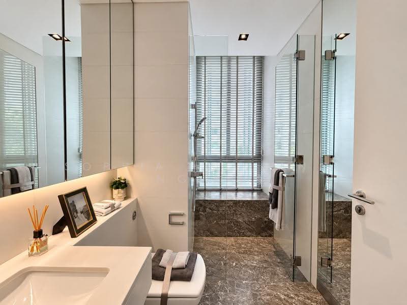 The Oliv @ Balmoral, 11C Balmoral Road, Tanglin / Holland / Bukit Timah, 4 Bedrooms, 3,337 sqft, Condominium For Sale, by Sophia Ho Xiang Ling 何相羚, 500274895 - Bathroom - PropertyGuru.com.sg