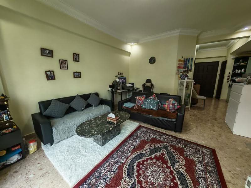 Estella Gardens, 21 - 27 Flora Road, Changi Airport / Changi Village, 1 Bedroom, 658 sqft, Condominium For Rent, by Jit Kaur, 500274908 - Living Room - PropertyGuru.com.sg