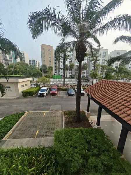Estella Gardens, 21 - 27 Flora Road, Changi Airport / Changi Village, 1 Bedroom, 658 sqft, Condominium For Rent, by Jit Kaur, 500274908 - Exterior - PropertyGuru.com.sg