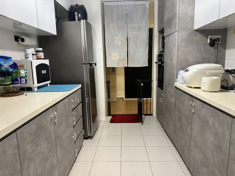 433B Sengkang West Way, 433B Sengkang West Way, Seletar / Yio Chu Kang, 3 Bedrooms, 1,216 sqft, HDB Flat For Sale, by Ganesan Nesh, 500274912 - Kitchen - PropertyGuru.com.sg