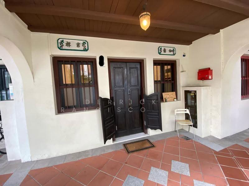 Spottiswoode Park Road, Spottiswoode Park Road, Chinatown / Tanjong Pagar, 3 Bedrooms, 2,000 sqft, Conservation House For Rent, by Derrick Francisco Poh, 500274916 - Exterior - PropertyGuru.com.sg