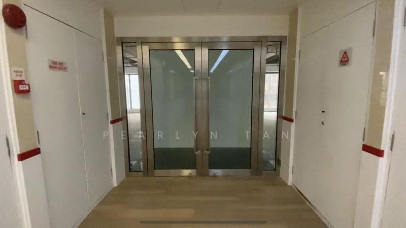 Tong Building, 302 Orchard Road, Orchard / River Valley, 1,582 sqft, Office For Rent, by Pearlyn Tan, 500274917 - Entrance - CommercialGuru.com.sg