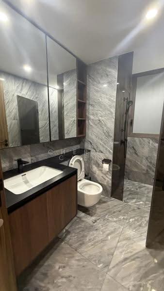 Coastline Residences, 7 Amber Road, East Coast / Marine Parade, 3 Bedrooms, 1,109 sqft, Condominium For Rent, by Cheryl Chen, 500274927 - Bathroom - PropertyGuru.com.sg