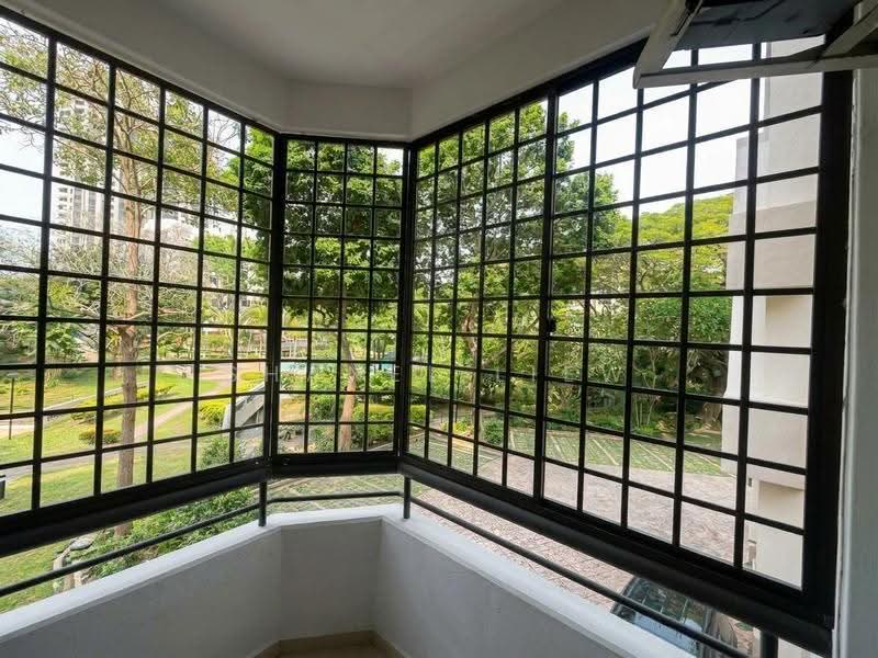Bayshore Park, 52 Bayshore Road, Bedok / Upper East Coast, 2 Bedrooms, 936 sqft, Condominium For Sale, by Shanel Liew, 500274933 - Balcony - PropertyGuru.com.sg