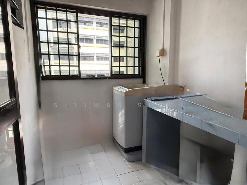 707 Woodlands Drive 40, 707 Woodlands Drive 40, Admiralty / Woodlands, 2 Bedrooms, 1,076 sqft, HDB Flat For Sale, by Sitimas Senin, 500274942 - Service Balcony - PropertyGuru.com.sg